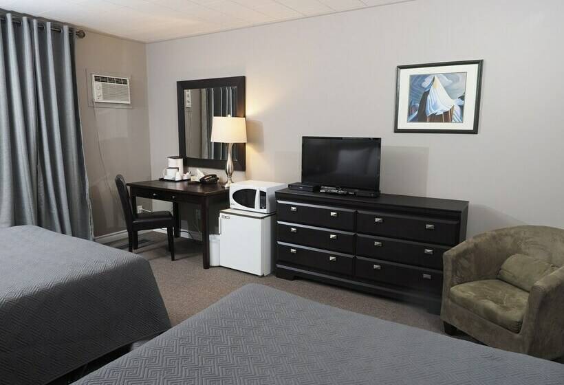 Номер Стандарт 2 Двуспальные Кровати, Ambassador Motel