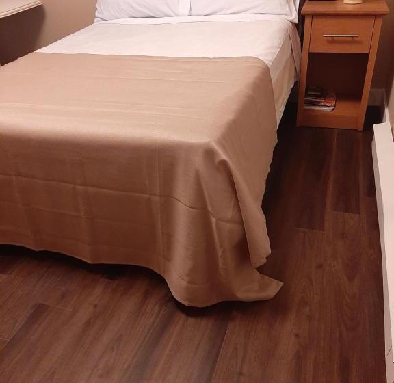 スタンダードルーム, Auberge Motel La Référence