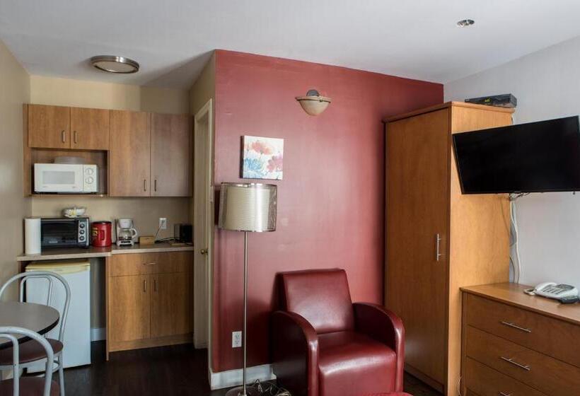 Номер Стандарт, Auberge Motel La Référence