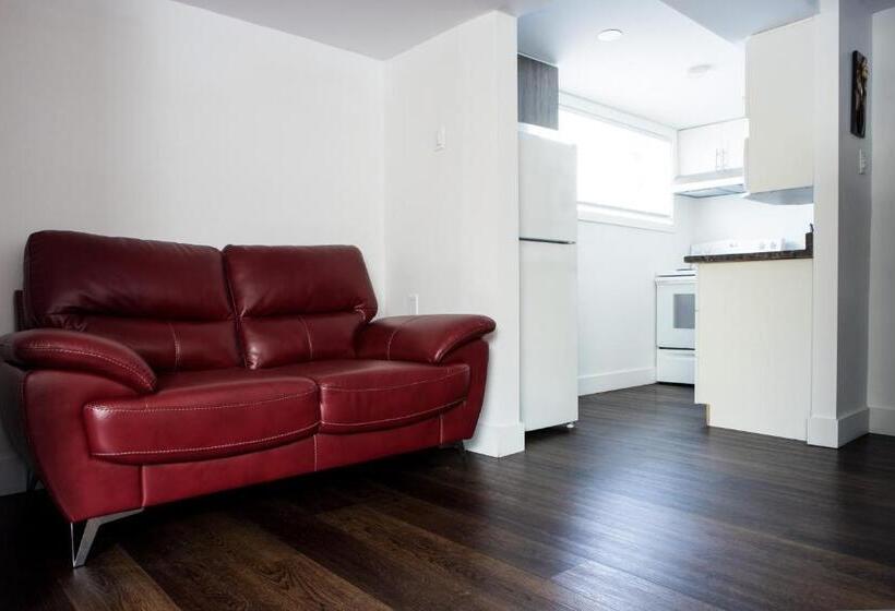 Номер Стандарт, Auberge Motel La Référence