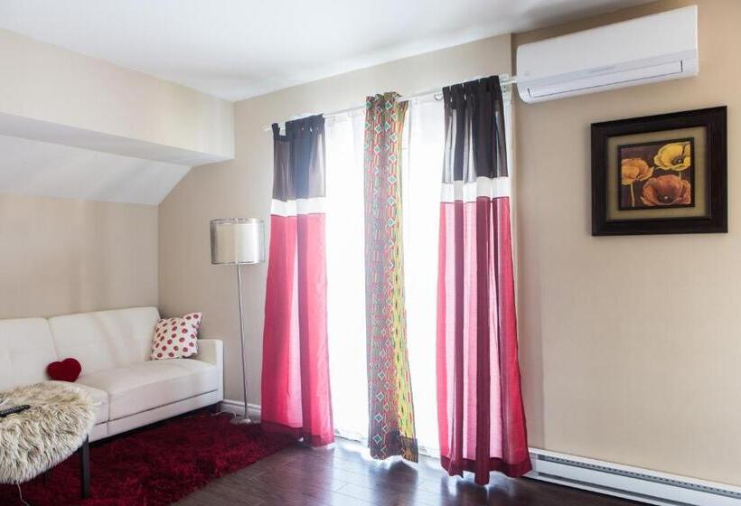 Номер Стандарт, Auberge Motel La Référence