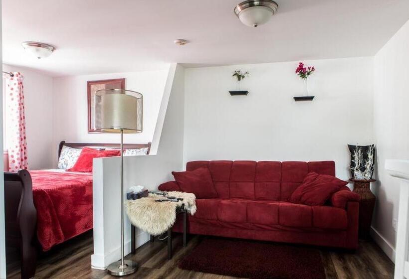 Номер Стандарт, Auberge Motel La Référence