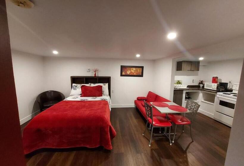 Номер Стандарт, Auberge Motel La Référence