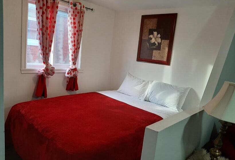 Номер Стандарт, Auberge Motel La Référence