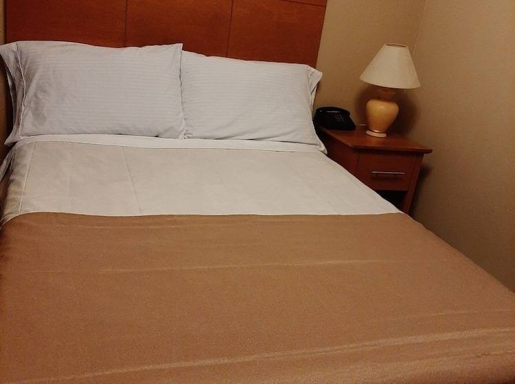 Номер Стандарт, Auberge Motel La Référence