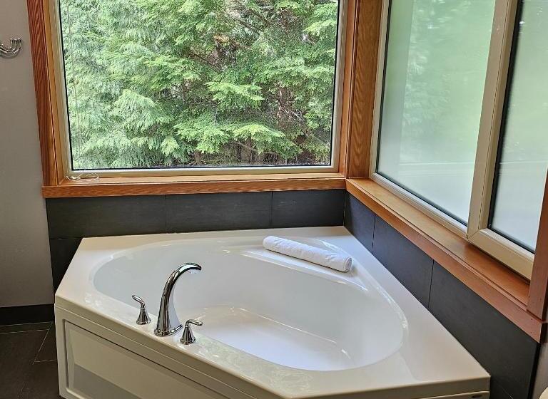 חדר סטנדרט עם מיטת קינג, Snug Harbour Inn