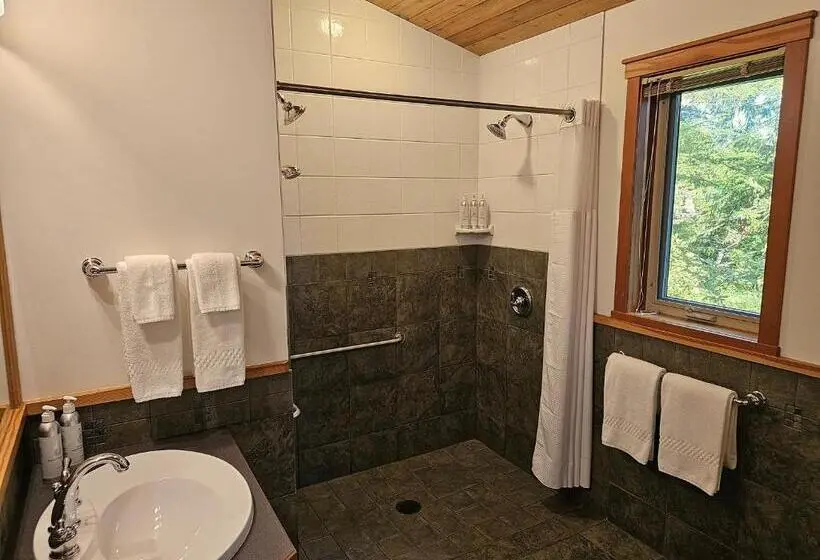 Standard-invahuone King-vuode, Snug Harbour Inn