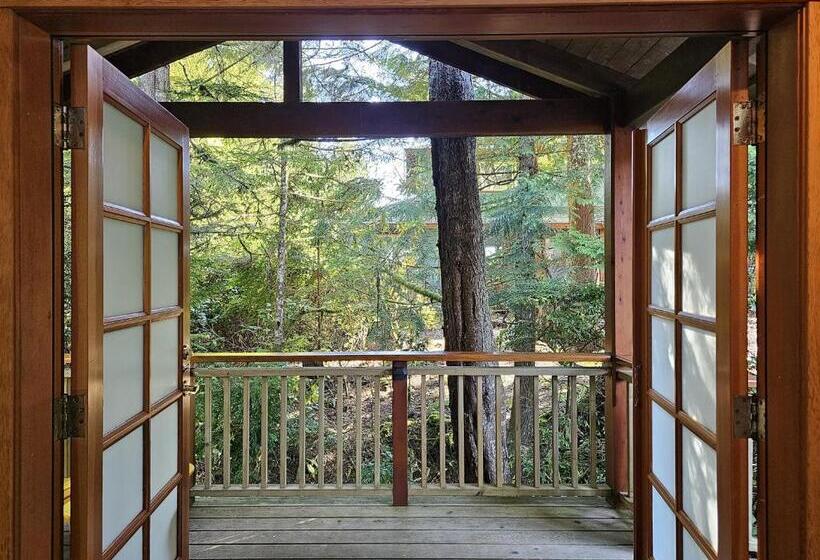 חדר סטנדרט, מיטת קינג, מותאם לאדם עם מוגבלויות, Snug Harbour Inn