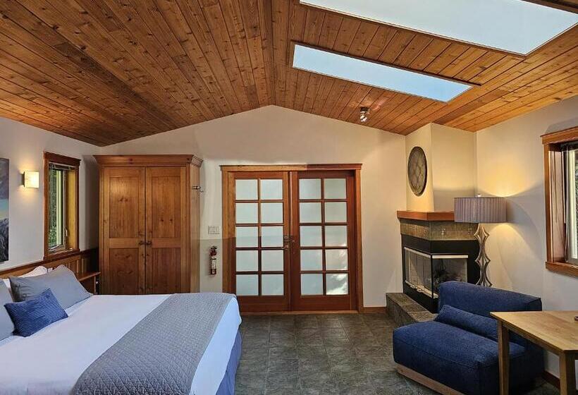 חדר סטנדרט, מיטת קינג, מותאם לאדם עם מוגבלויות, Snug Harbour Inn