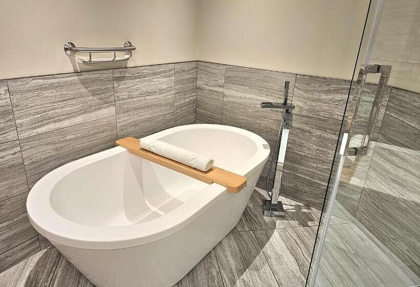 חדר סטנדרט עם מיטת קינג, Snug Harbour Inn