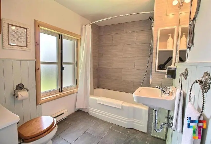 Superior Kamer, Almatoit