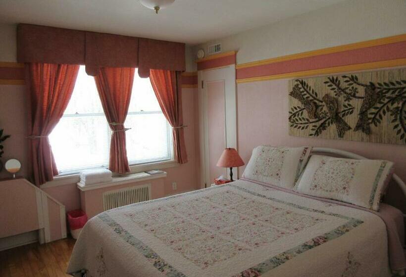 اتاق استاندارد با سرویس بهداشتی مشترک, Gîte Saint Laurent