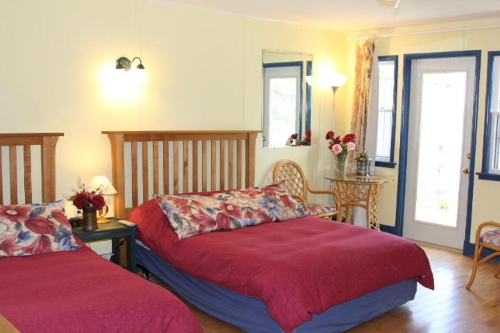 غرفه قياسيه سريرين مزدوجين, Hedley House Inn