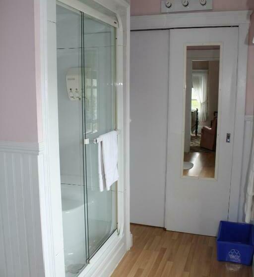 标准间, Belgravia B&b
