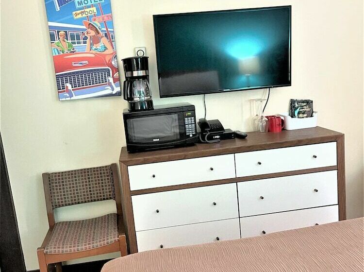 经济房, Bowmont Motel