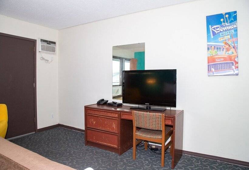 经济房, Bowmont Motel