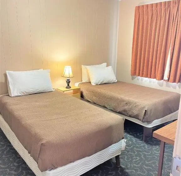 ファミリールーム, Bowmont Motel