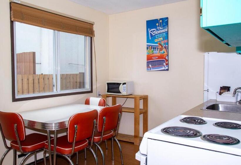 高级客房, Bowmont Motel