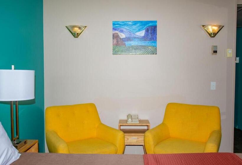 高级客房, Bowmont Motel