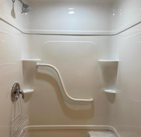 标准工作室, Harmony B&b & Suites