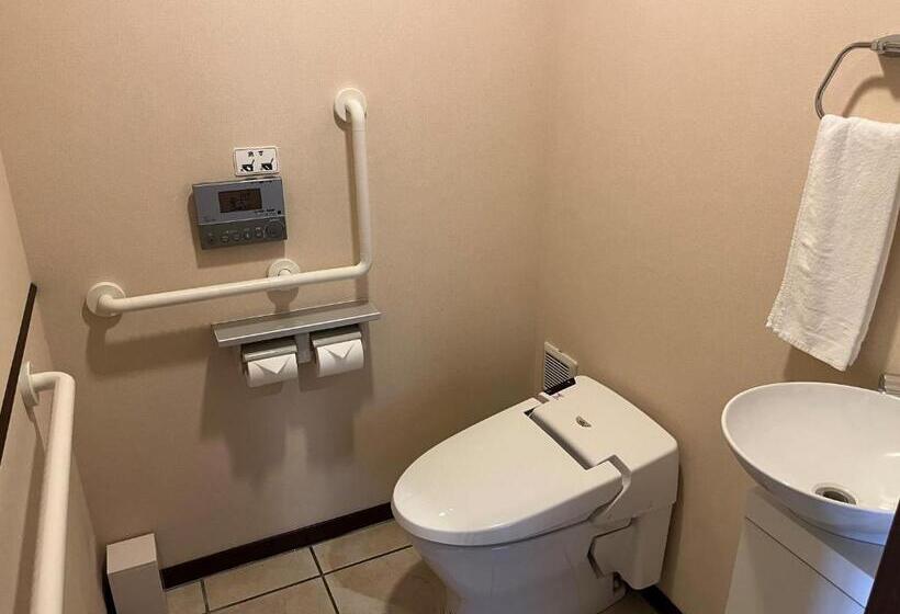 标准三人间, Laforet Shuzenji