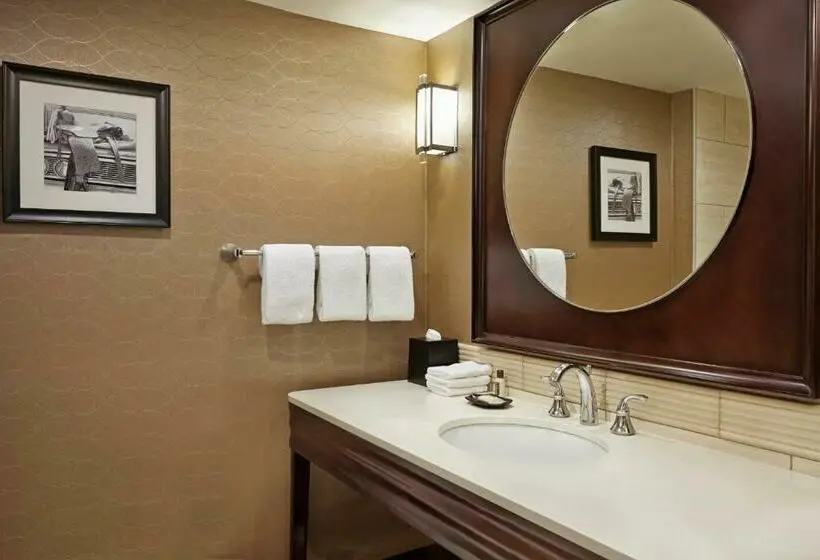 Deluxe-huone, Red Deer Resort & Casino
