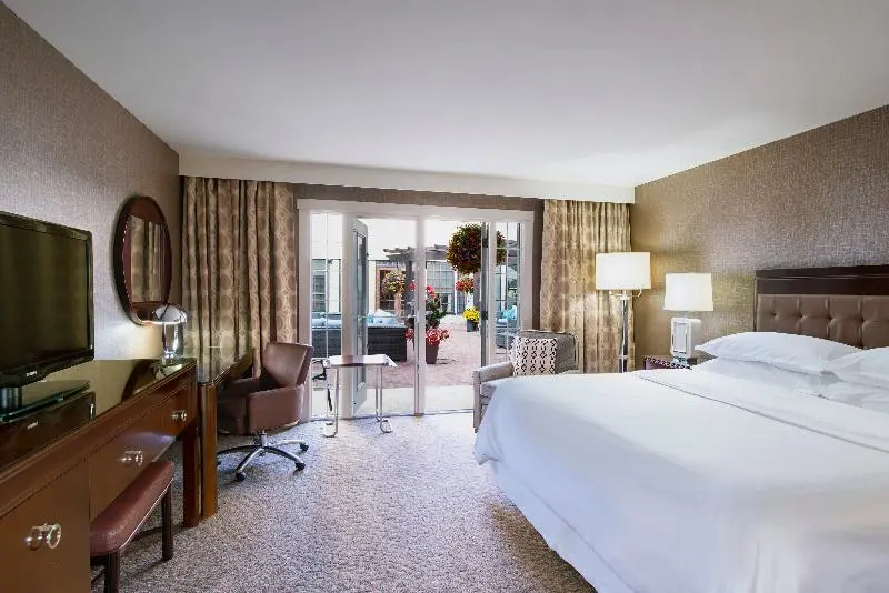 Classic-huone King-vuode, Red Deer Resort & Casino