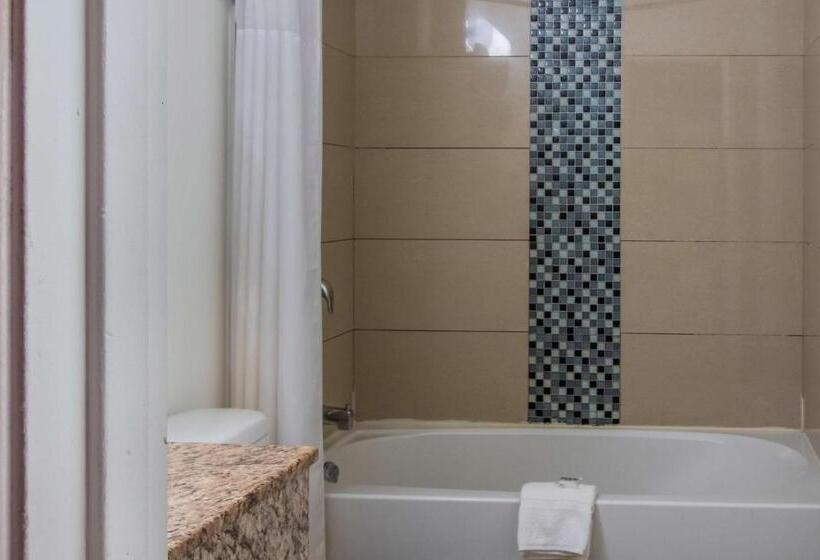 غرفة ديلوكس, Motel 6sudbury, On