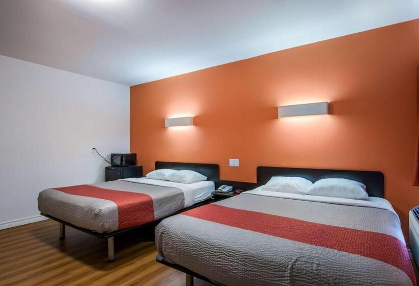 غرفة ديلوكس, Motel 6sudbury, On