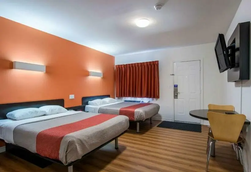 スタンダードルーム, Motel 6sudbury, On