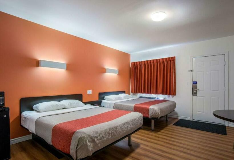 غرفة قياسية, Motel 6sudbury, On