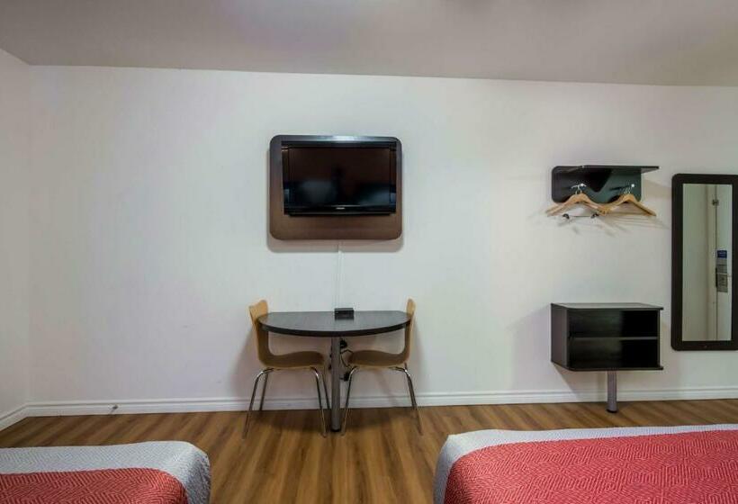 غرفة قياسية, Motel 6sudbury, On