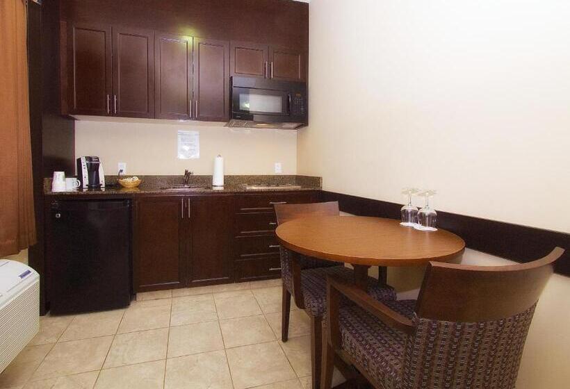 جناح مزود بجاكوزى, Bcminns  Lac La Biche