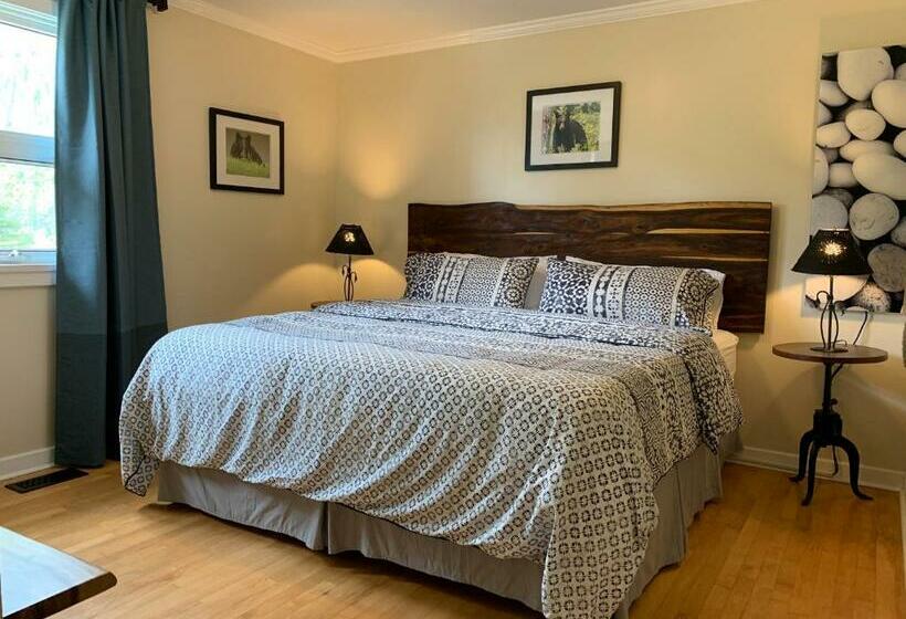 סוויטת 2 חדרי שינה, Canadian Rockies Inn   Adults Only