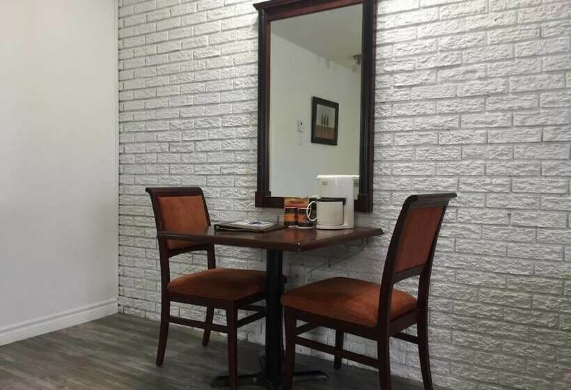 חדר סטנדרט, Complexe Dix80