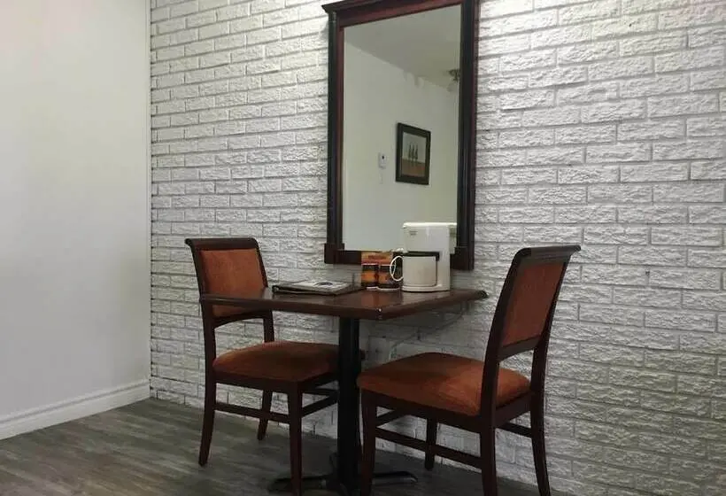 Standard Room, Complexe Dix80