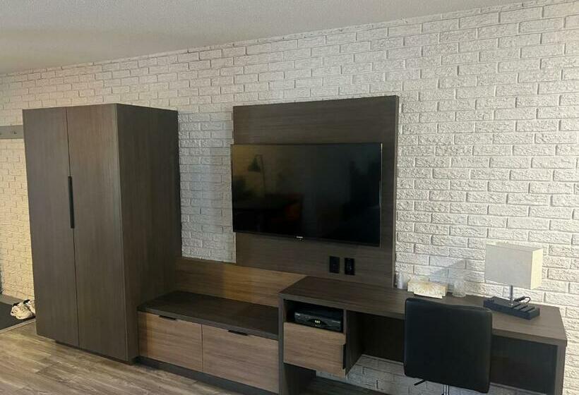 חדר סטנדרט עם מיטת קינג, Complexe Dix80