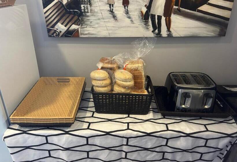 חדר סטנדרט, Complexe Dix80