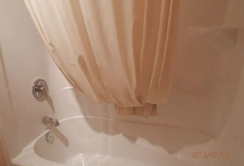 ２ダブルベッドのスタンダードルーム, Motel La Maison De Travers