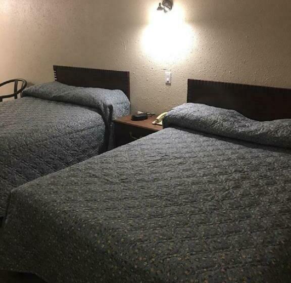 디럭스 스위트, Red Deer Inn & Suites