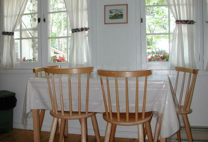 2间卧室的房子, Birch Cliff Lodge On Baptiste Lake