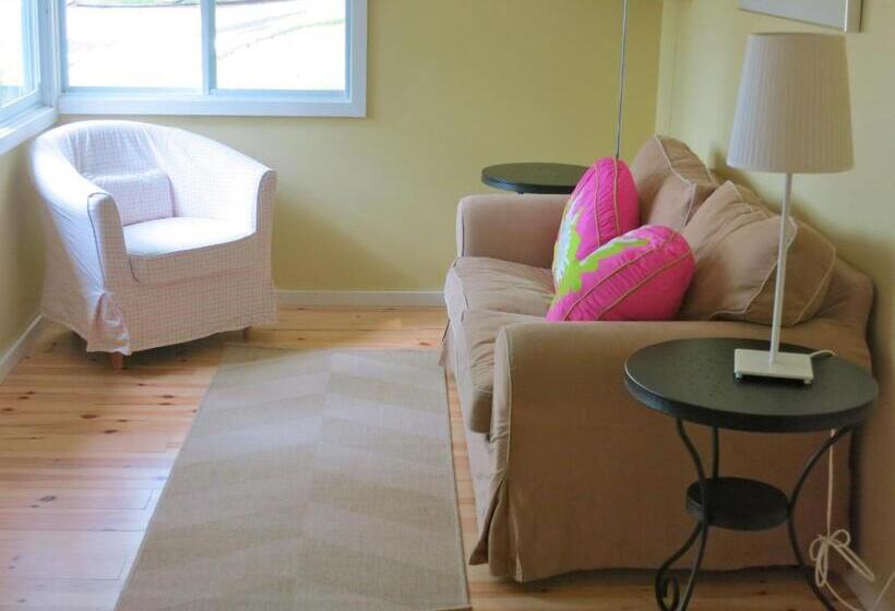 2间卧室的房子, Birch Cliff Lodge On Baptiste Lake