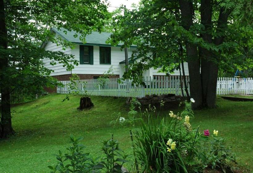 1间卧室的房子, Birch Cliff Lodge On Baptiste Lake