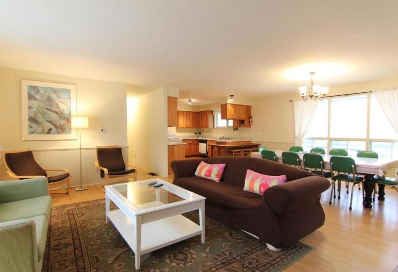 1间卧室的房子, Birch Cliff Lodge On Baptiste Lake