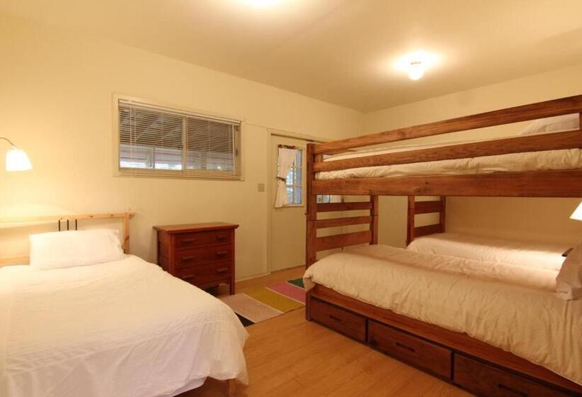 1间卧室的房子, Birch Cliff Lodge On Baptiste Lake