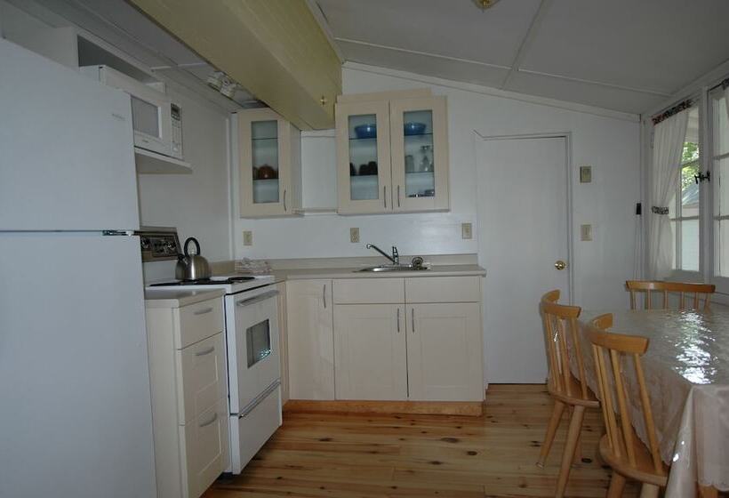 2间卧室的房子, Birch Cliff Lodge On Baptiste Lake