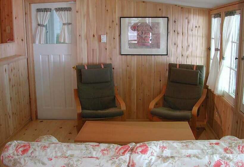 2间卧室的房子, Birch Cliff Lodge On Baptiste Lake