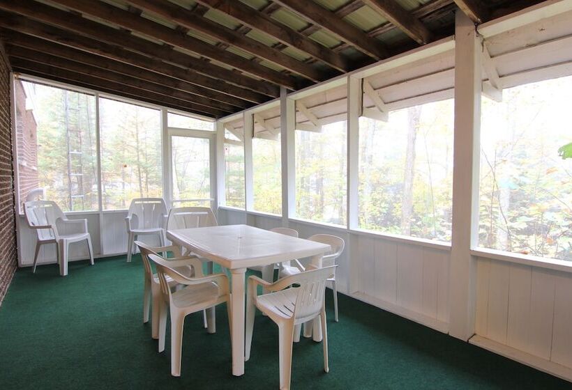 1间卧室的房子, Birch Cliff Lodge On Baptiste Lake