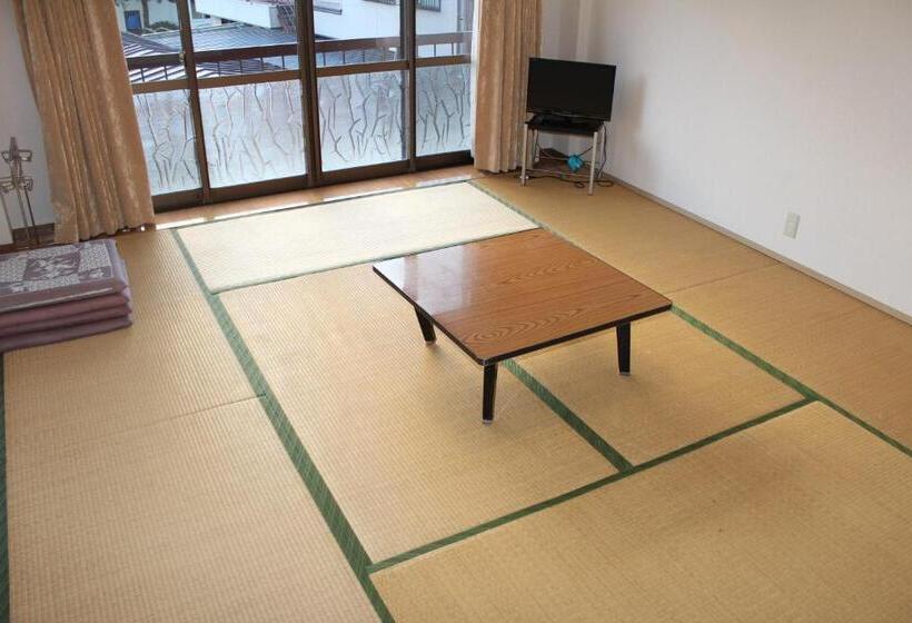 غرفة قياسية حمام مشترك, Sugakuso