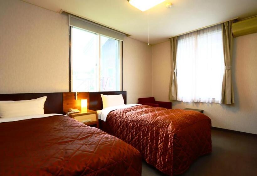 חדר מוזל מקלחת משותפת, Cerulean Alpine